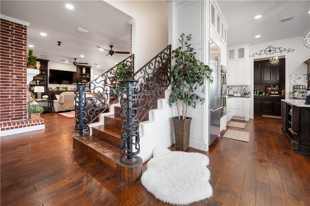 741 County Road 159 Property Photo 8