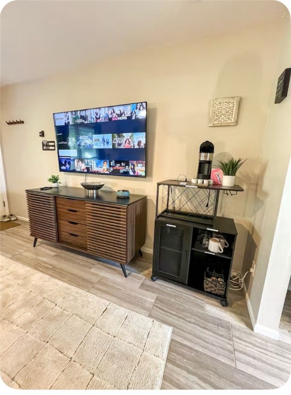 14898 Granada Dr 4 Property Photo 5