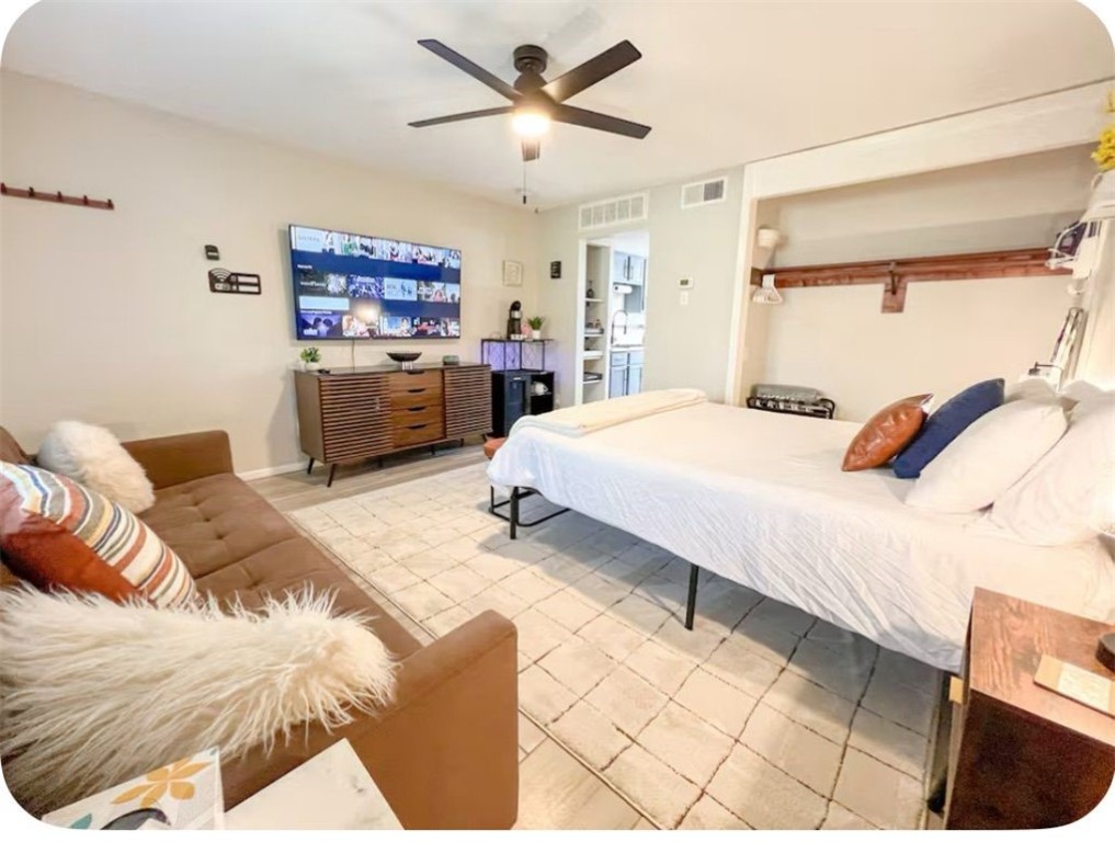 14898 Granada Dr 4 Property Photo 6