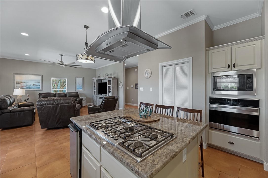 1013 Pompano Property Photo 10