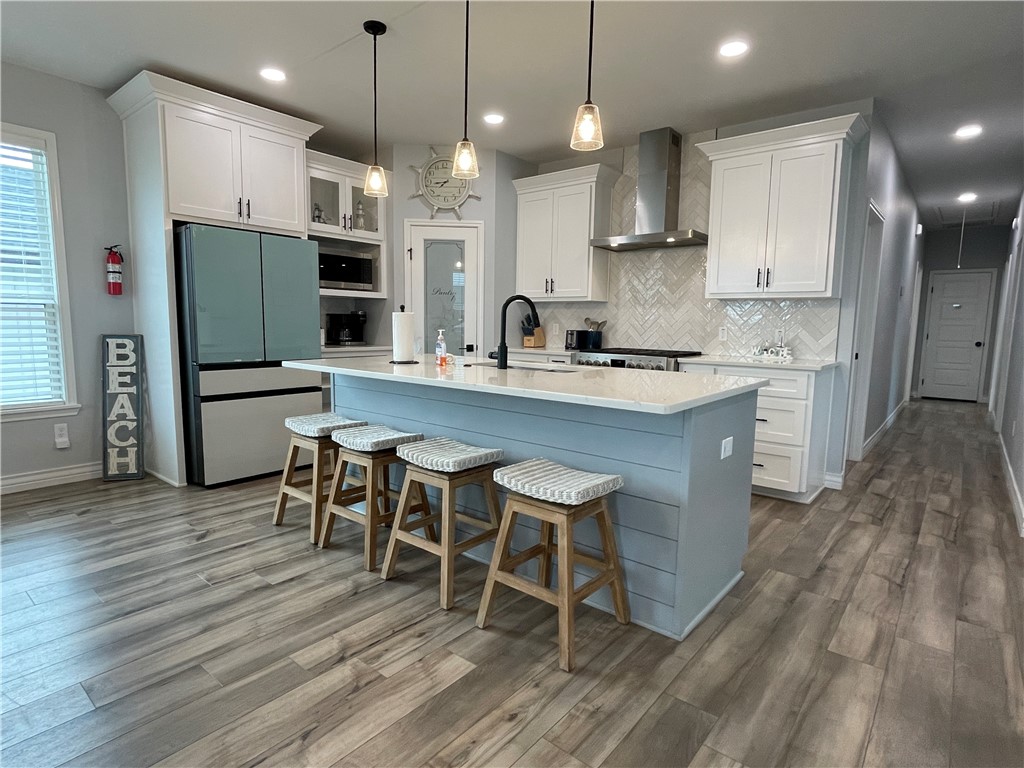 213 Las Palmas Dr Property Photo 4