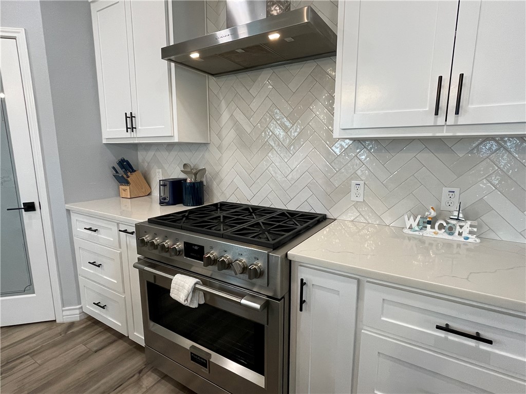 213 Las Palmas Dr Property Photo 5