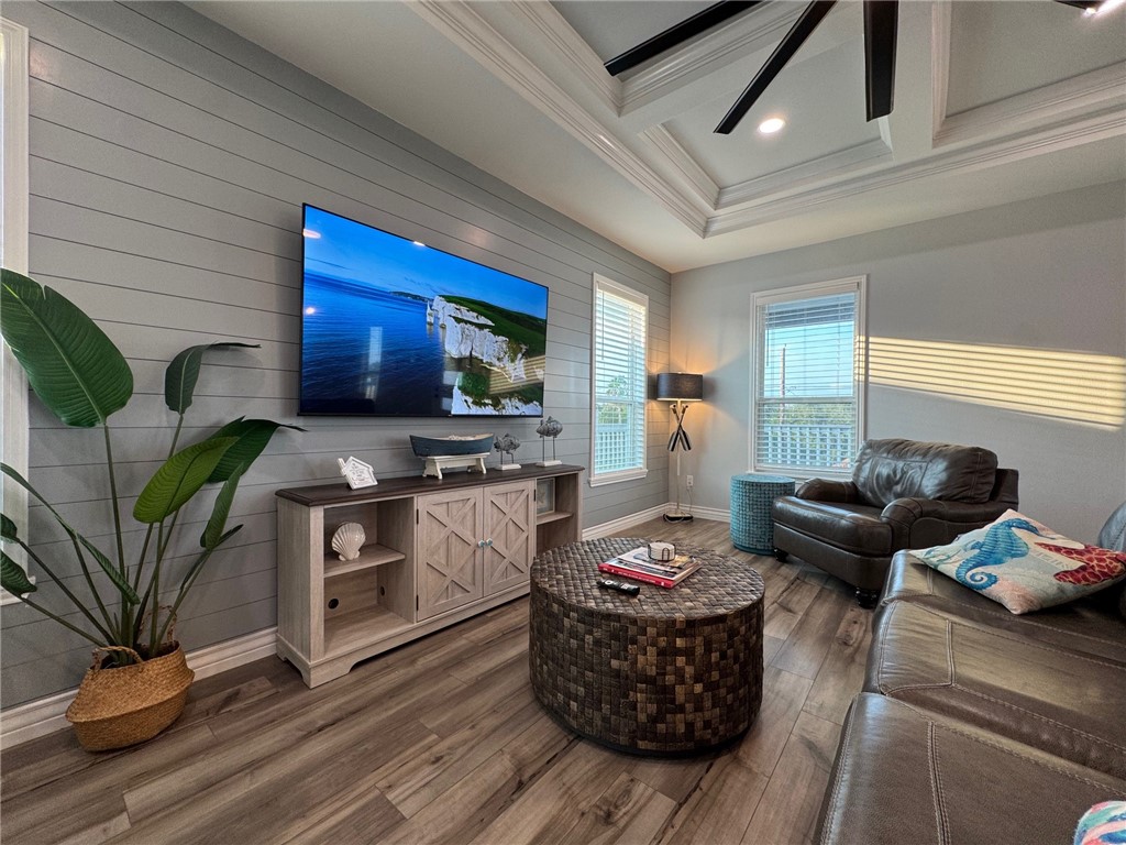 213 Las Palmas Dr Property Photo 13