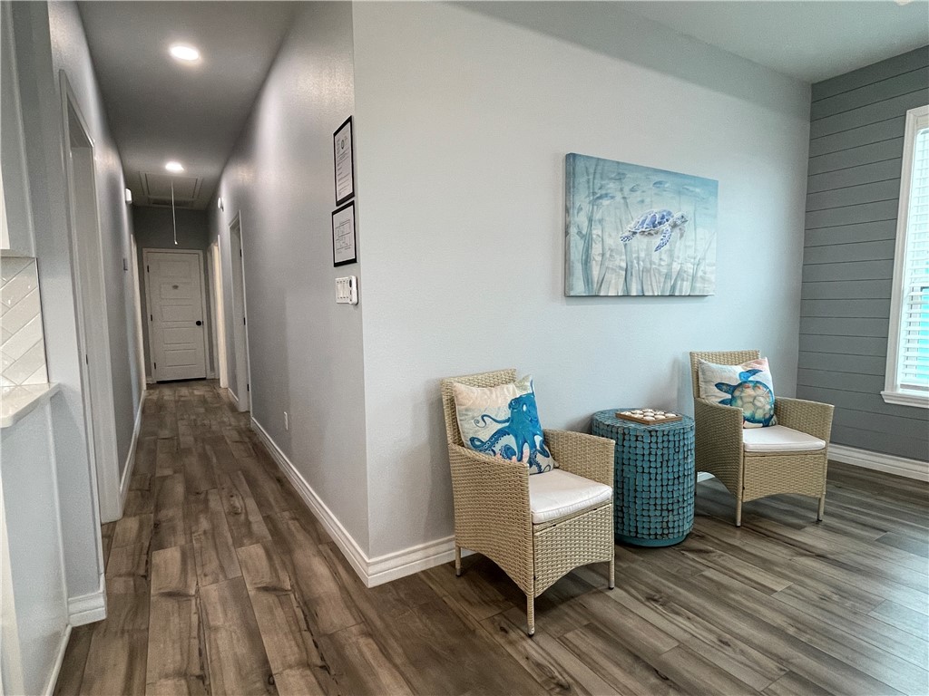 213 Las Palmas Dr Property Photo 15