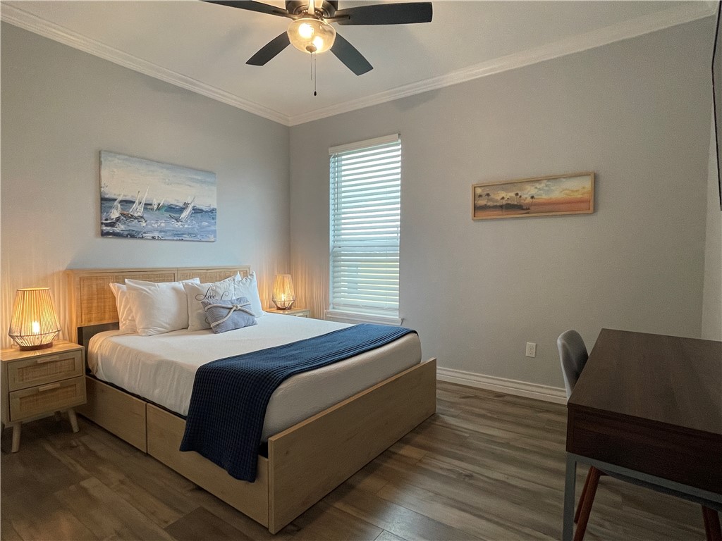 213 Las Palmas Dr Property Photo 22