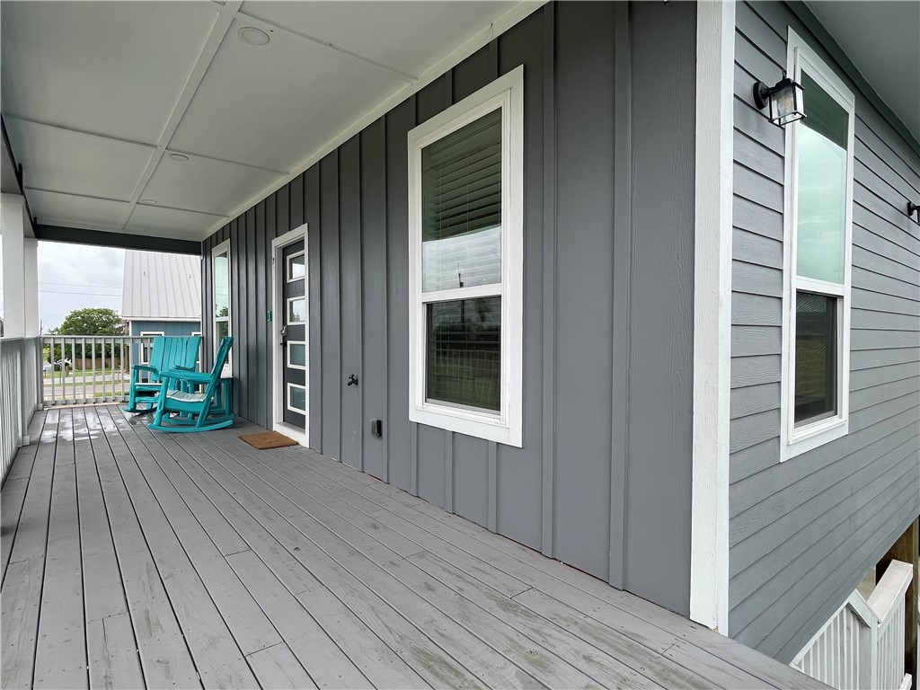 213 Las Palmas Dr Property Photo 29