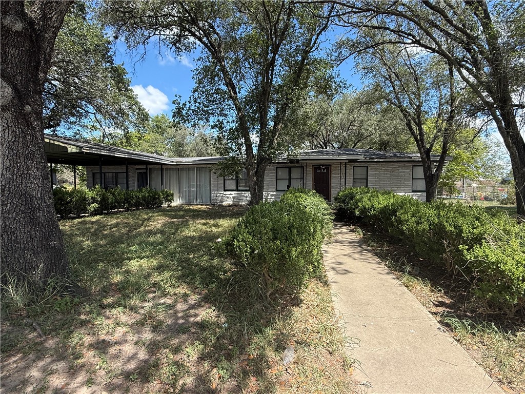 1917 Agarito Ave Property Photo 1