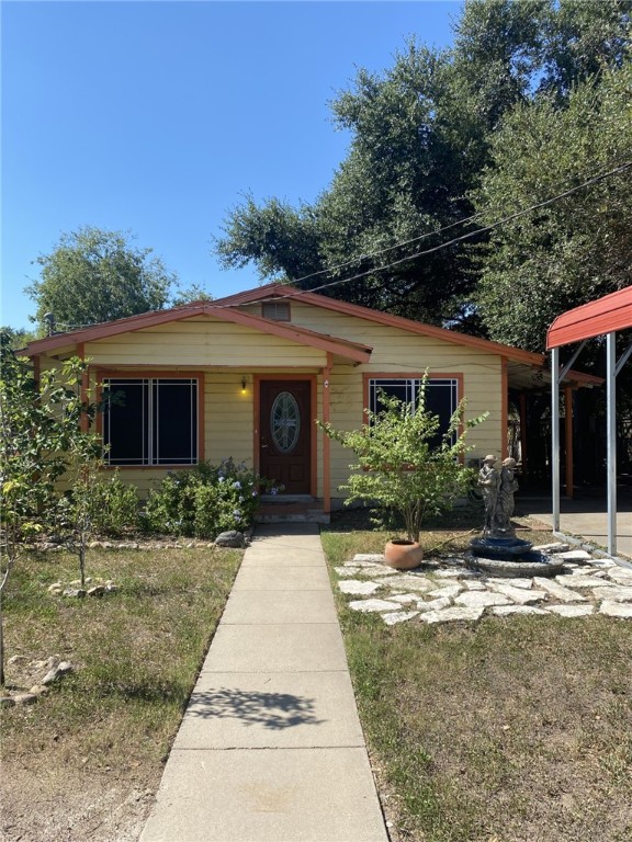 205 Monterrey St Property Photo 1