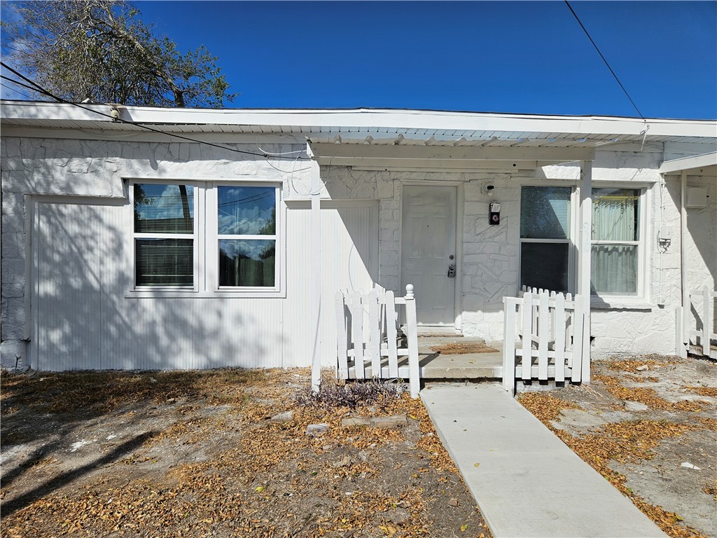 910 Elizabeth St Property Photo 1