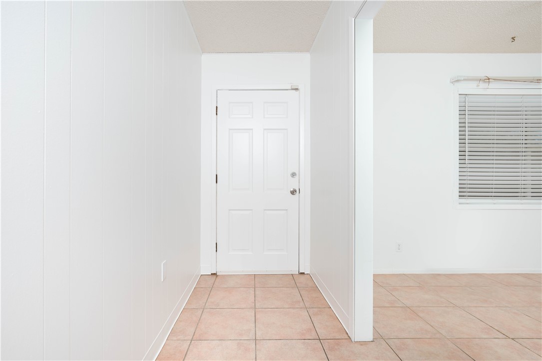 709 Lincoln St Property Photo 5