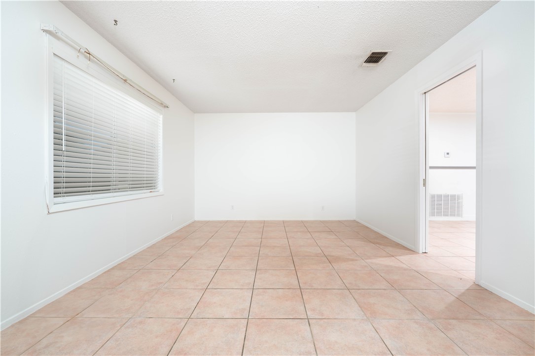 709 Lincoln St Property Photo 9