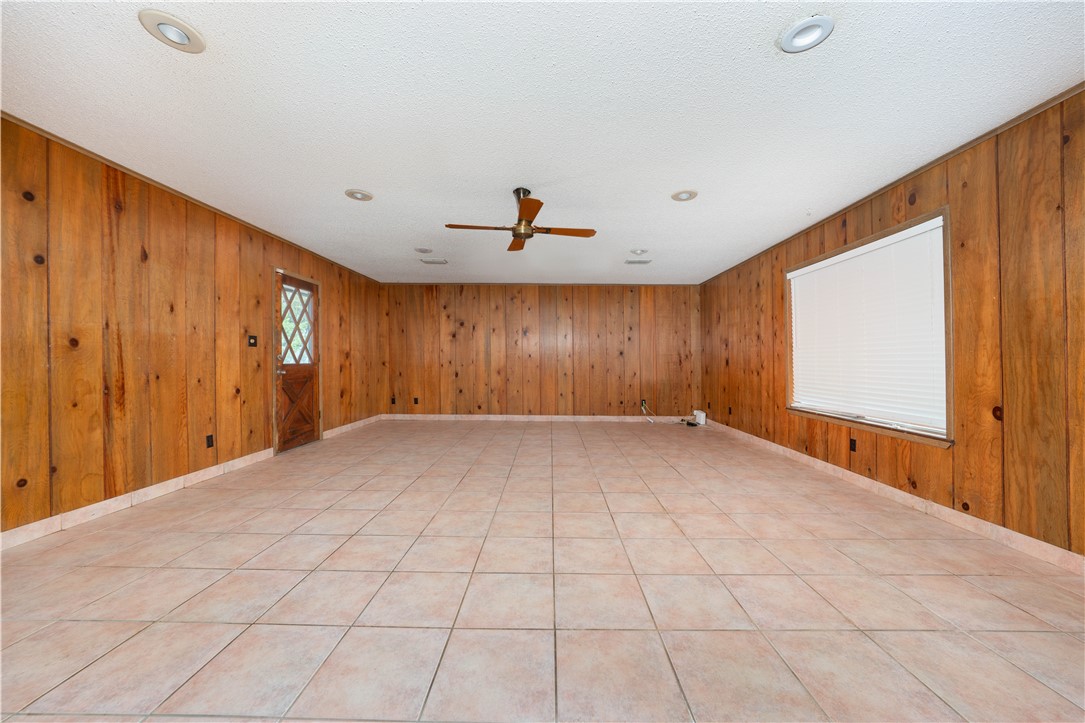 709 Lincoln St Property Photo 12