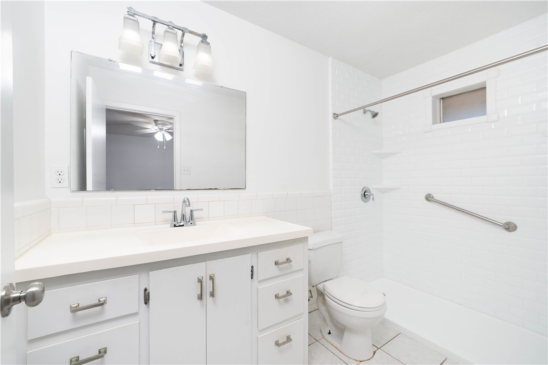 709 Lincoln St Property Photo 16