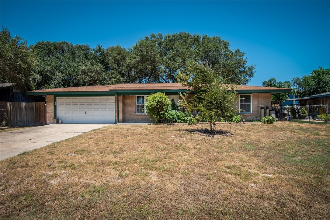 610 Bel Air Dr Property Photo 1