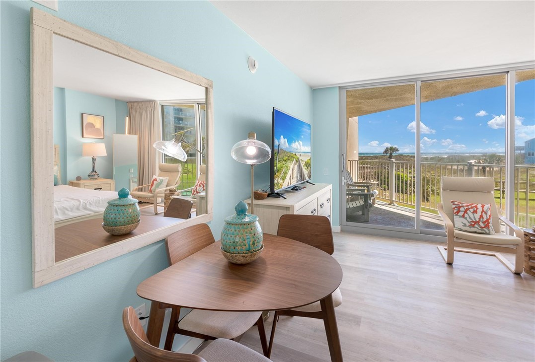 800 Sand Castle Dr Property Photo 9