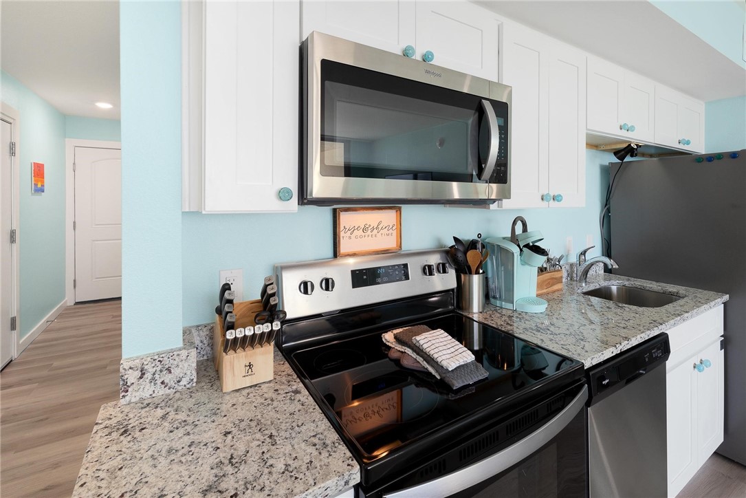 800 Sand Castle Dr Property Photo 11