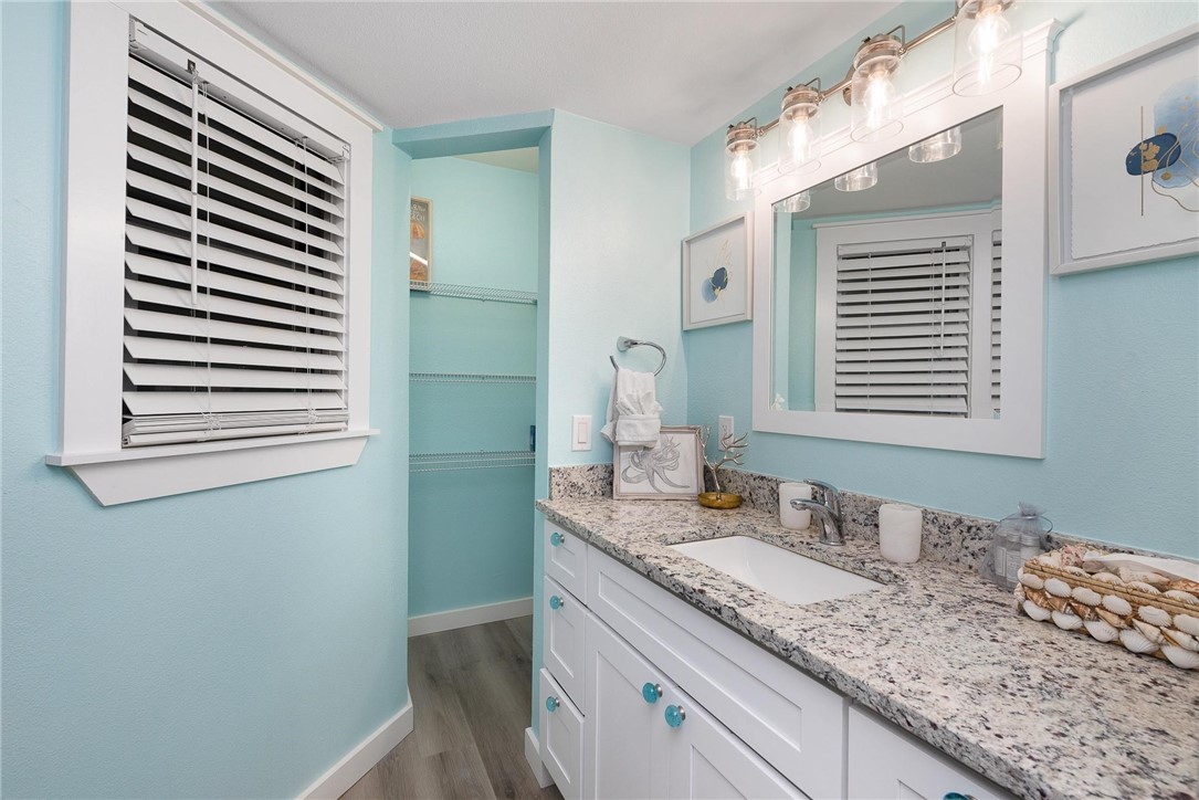 800 Sand Castle Dr Property Photo 13