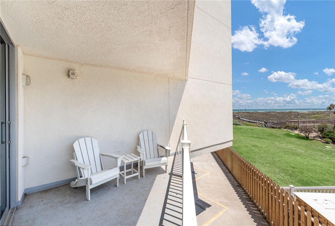 800 Sand Castle Dr Property Photo 20