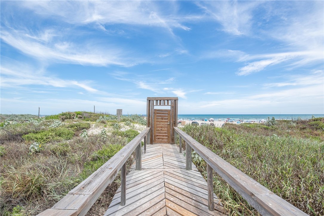 800 Sand Castle Dr Property Photo 27