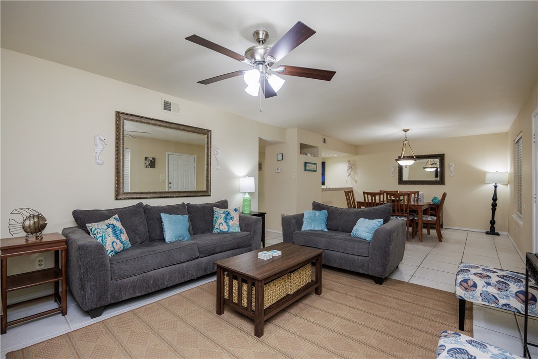 14921 Windward Dr 208 Property Photo 4