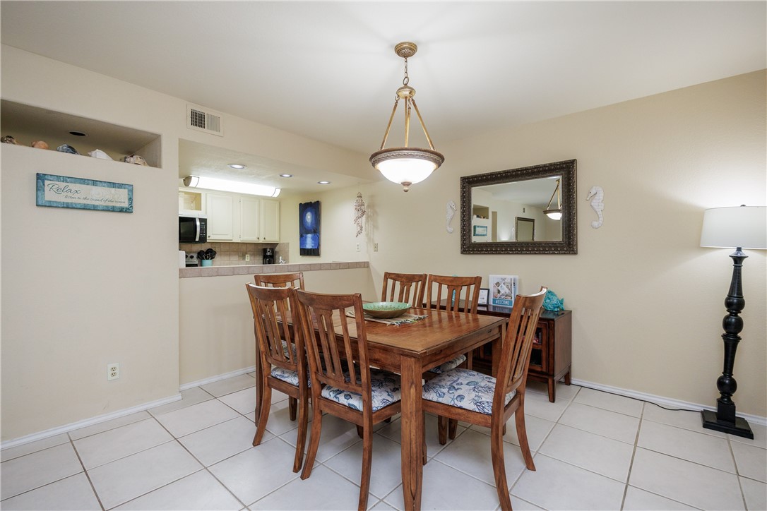 14921 Windward Dr 208 Property Photo 6