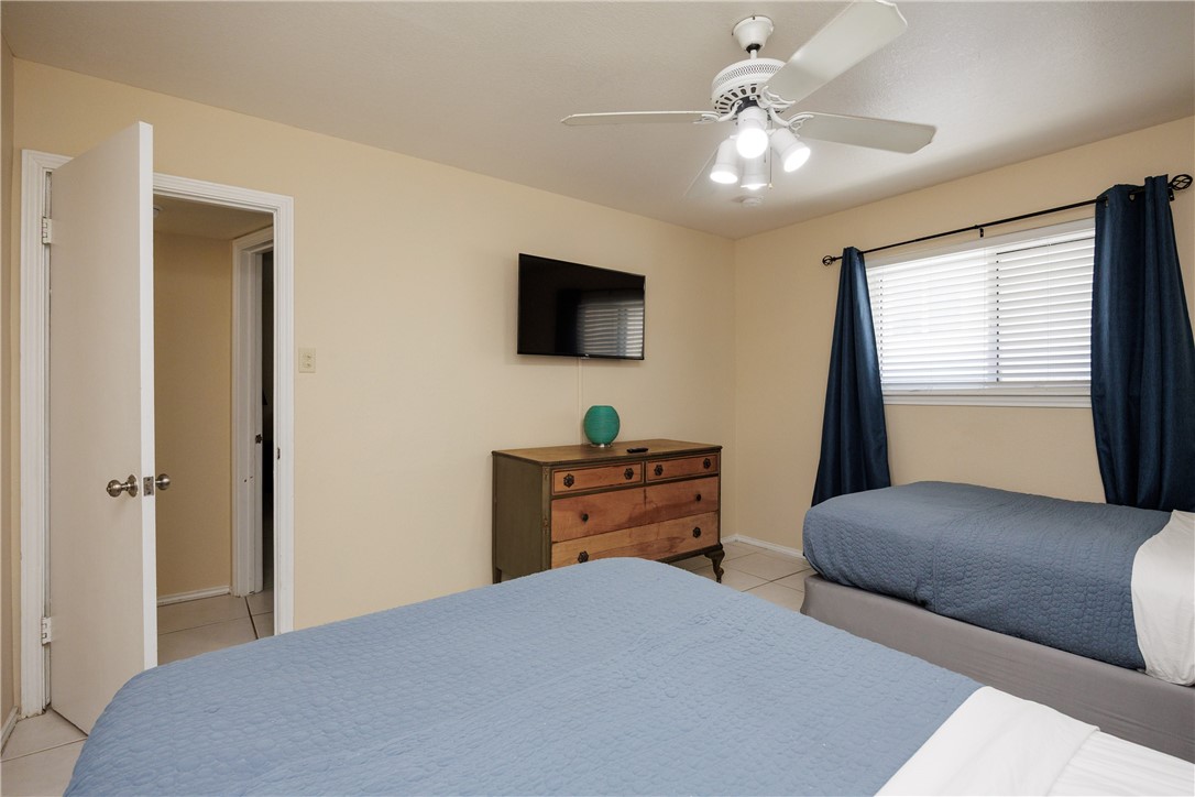 14921 Windward Dr 208 Property Photo 14