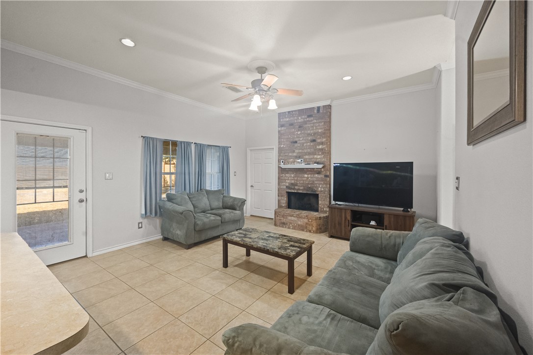 229 Wise Ave Property Photo 6