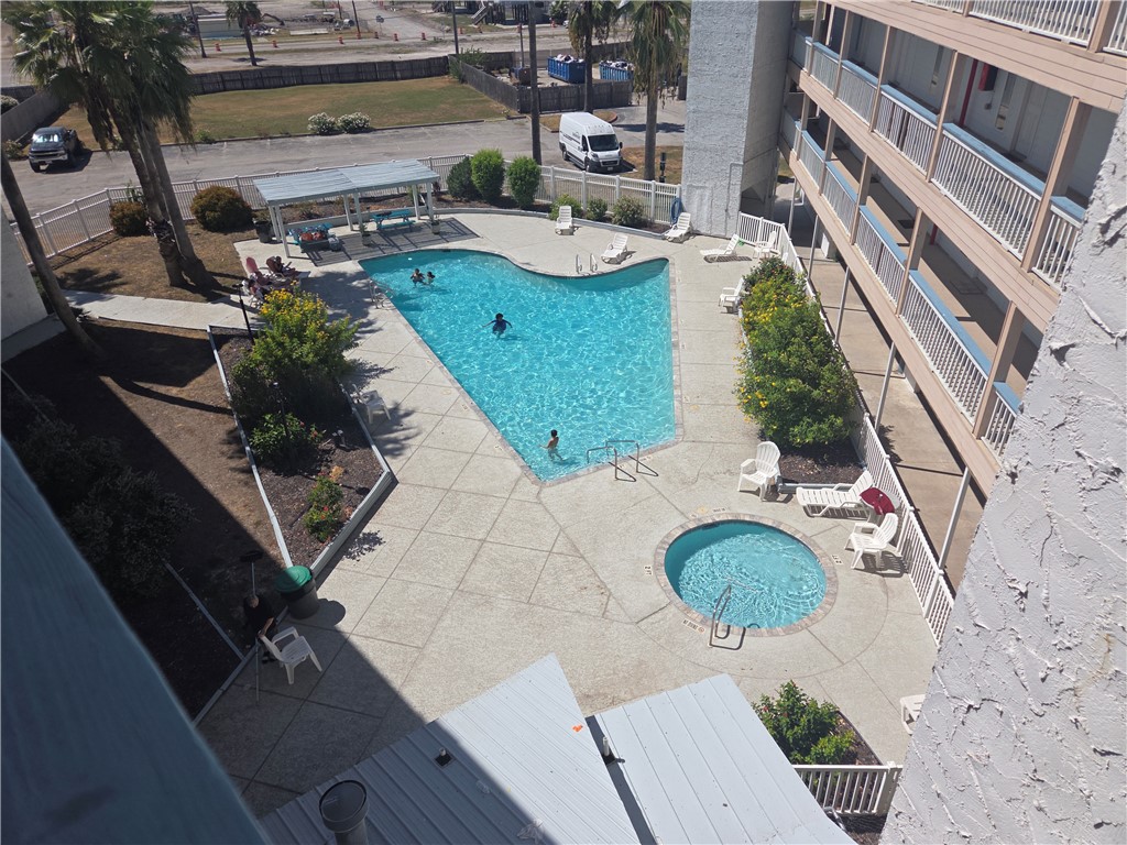 3938 Surfside Blvd 3325 Property Photo 11