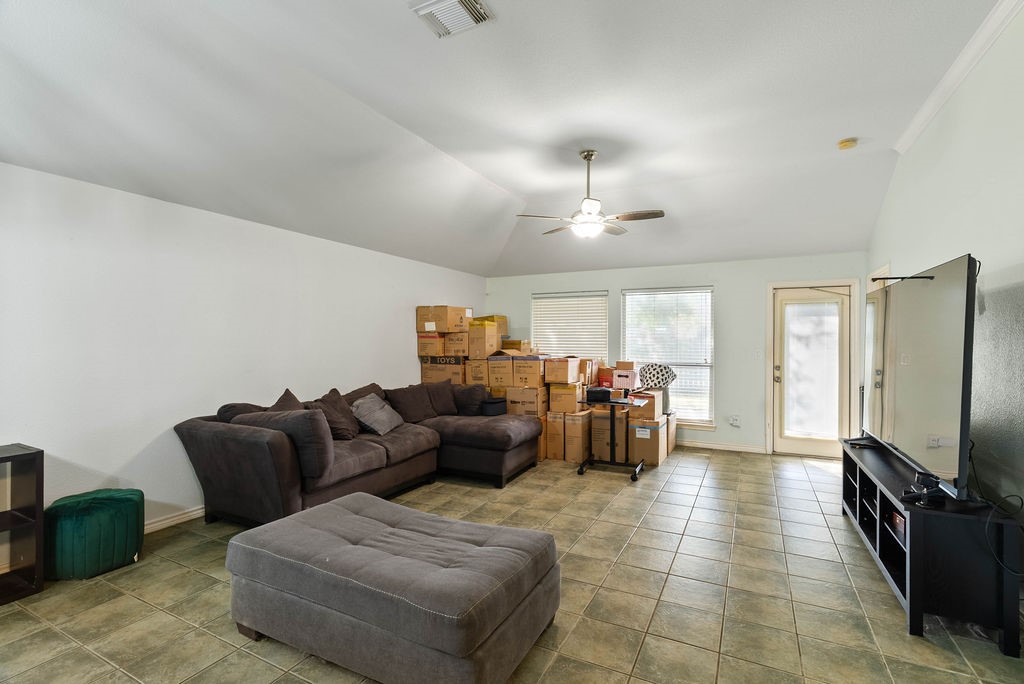 7510 Geiger Dr Property Photo 5