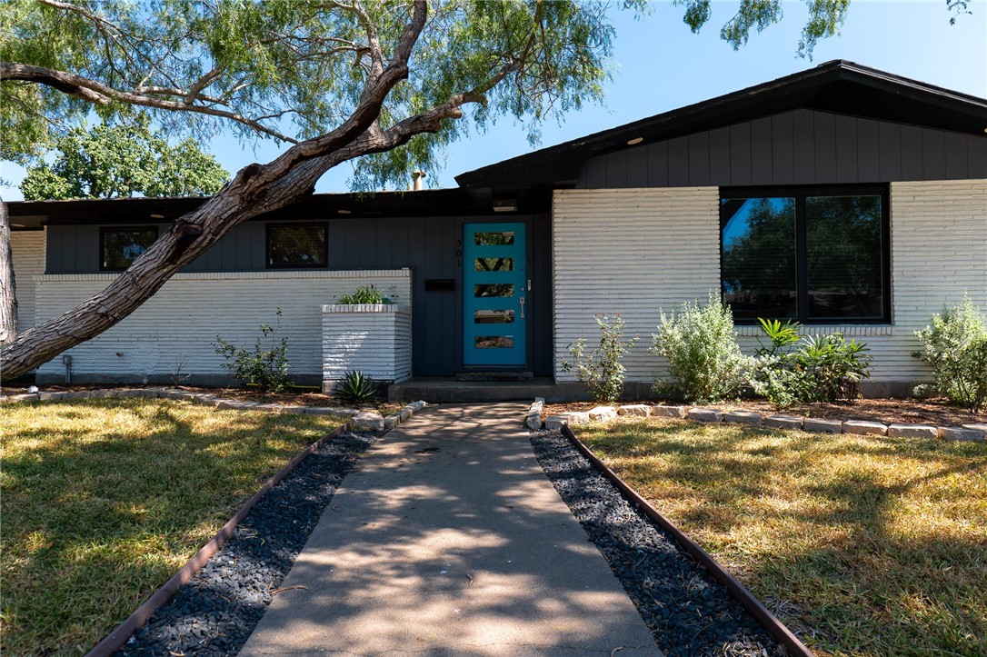 501 Bermuda Pl Property Photo 1