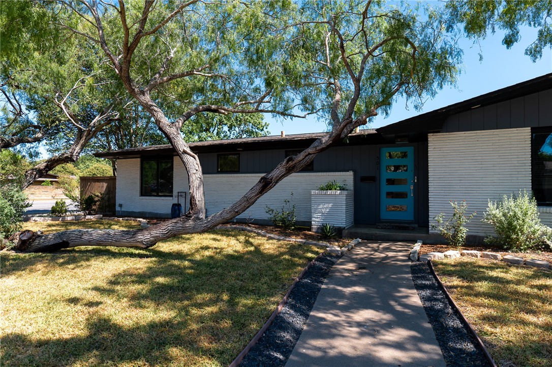 501 Bermuda Pl Property Photo 4