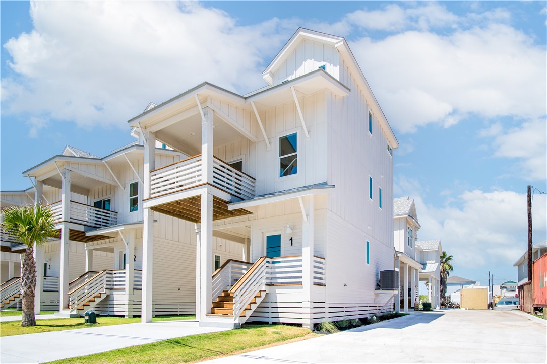 434 Oleander St 1 Property Photo 1