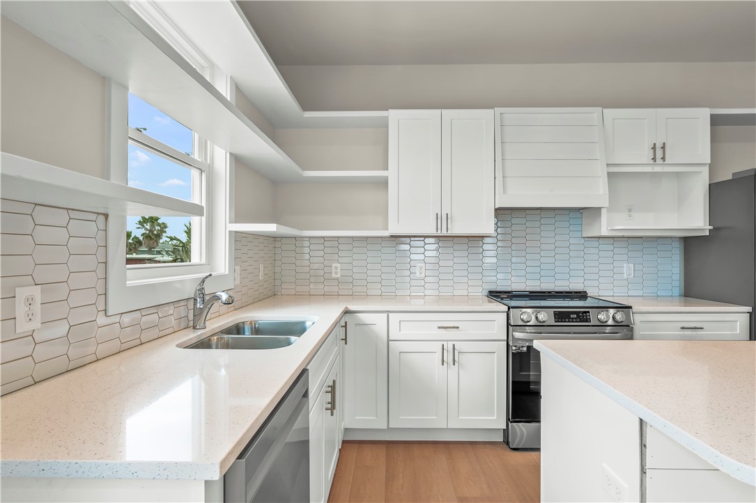 434 Oleander St 1 Property Photo 16