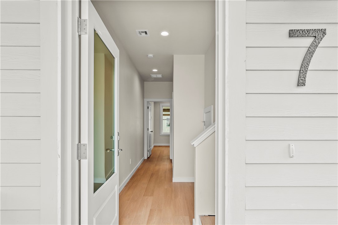 434 Oleander St 7 Property Photo 3