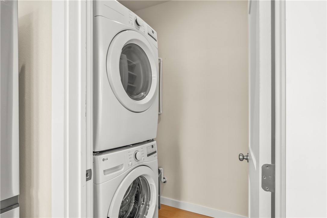 434 Oleander St 7 Property Photo 13