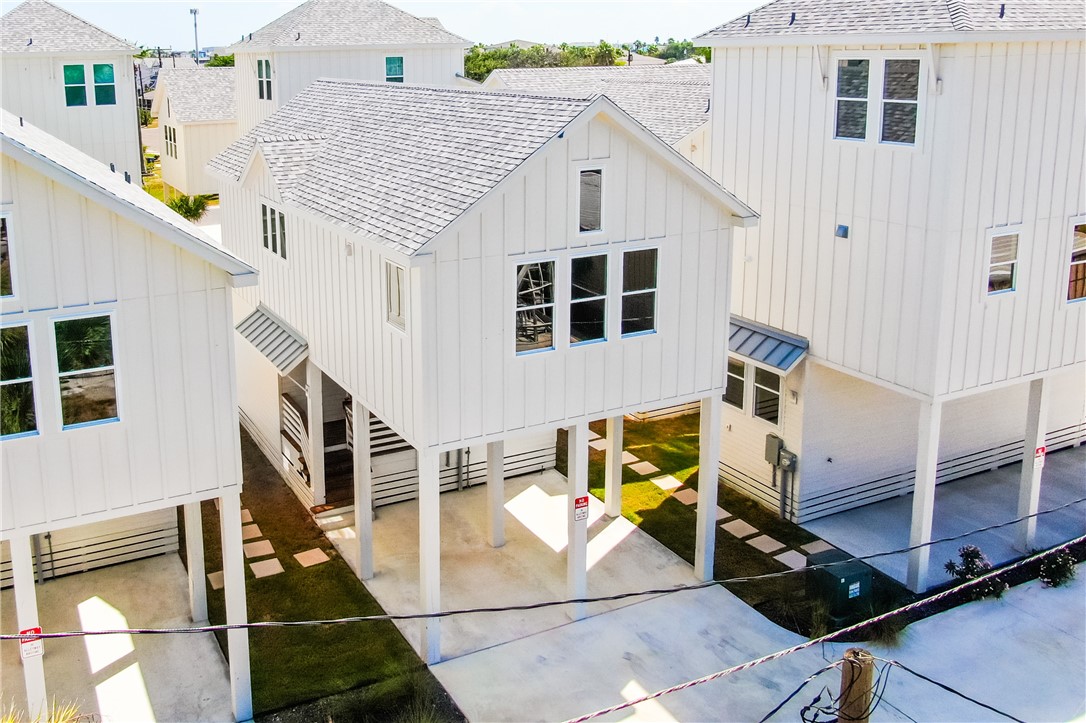 434 Oleander St 8 Property Photo 2