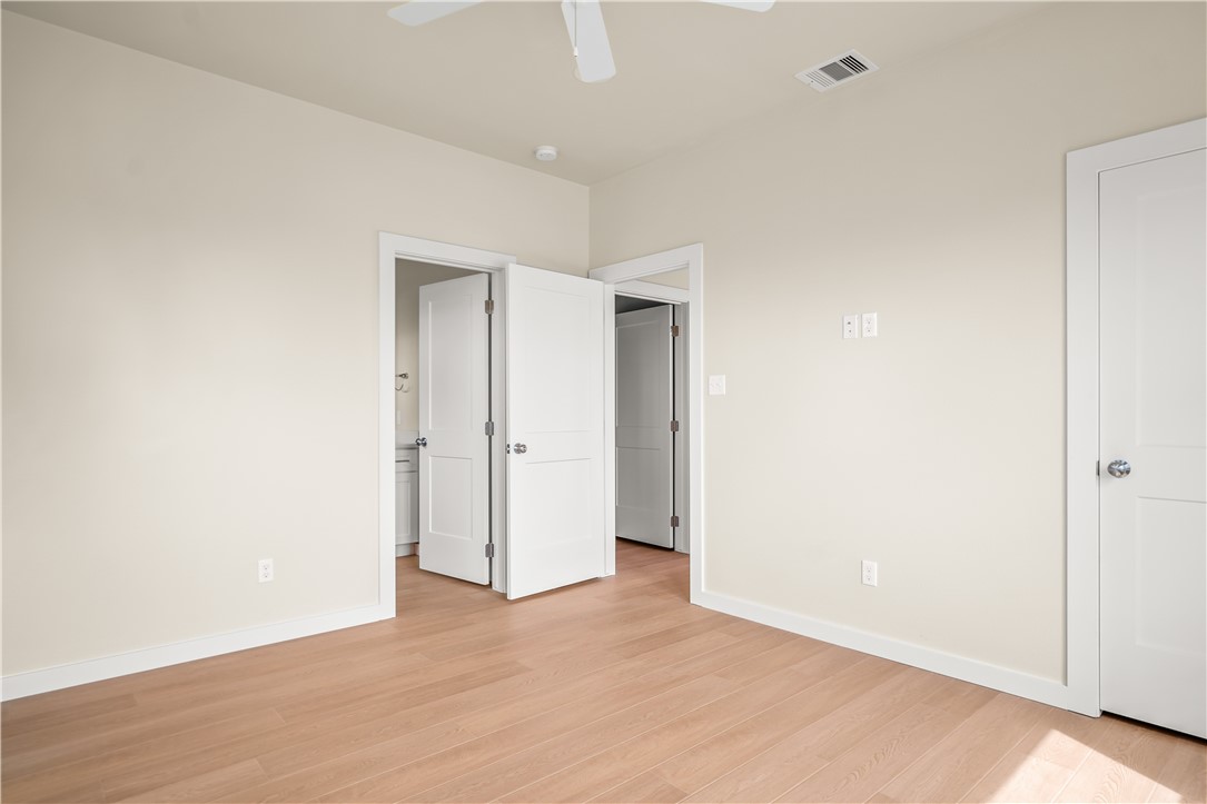 434 Oleander St 8 Property Photo 5