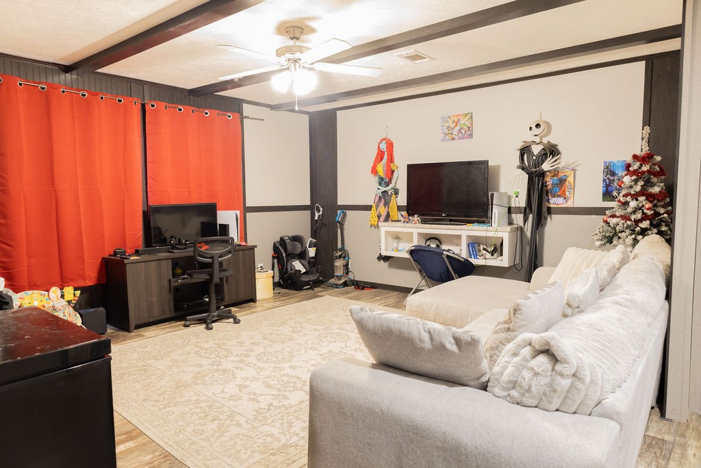 334 County Road 2391 Property Photo 16