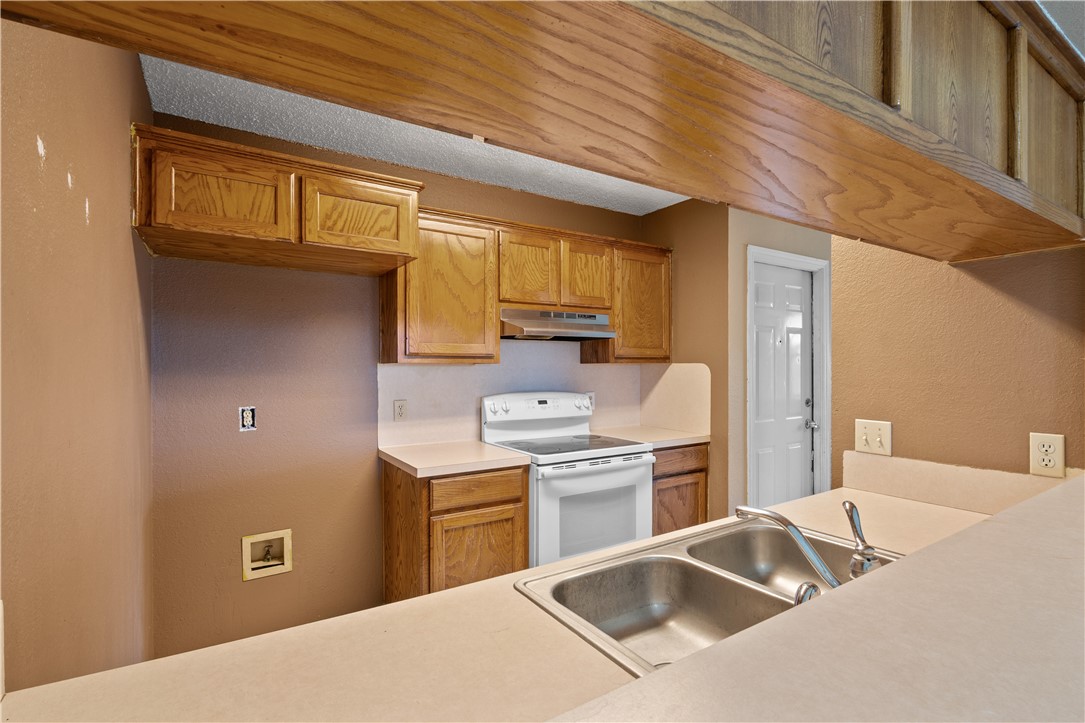 3930 Dunstain St Property Photo 3