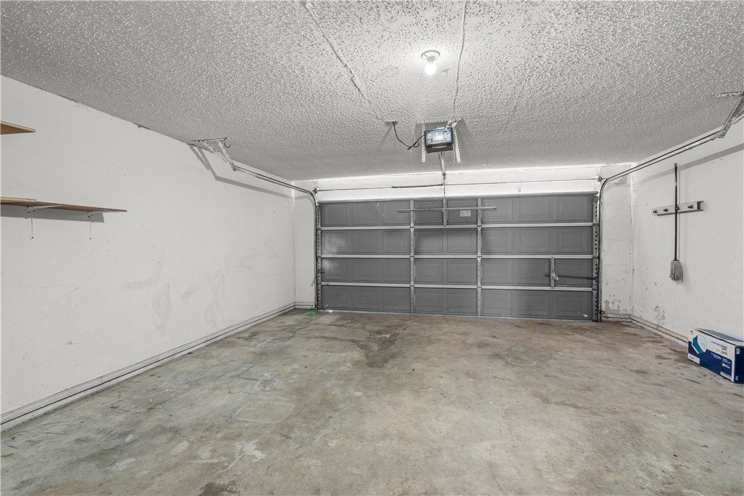 3930 Dunstain St Property Photo 13