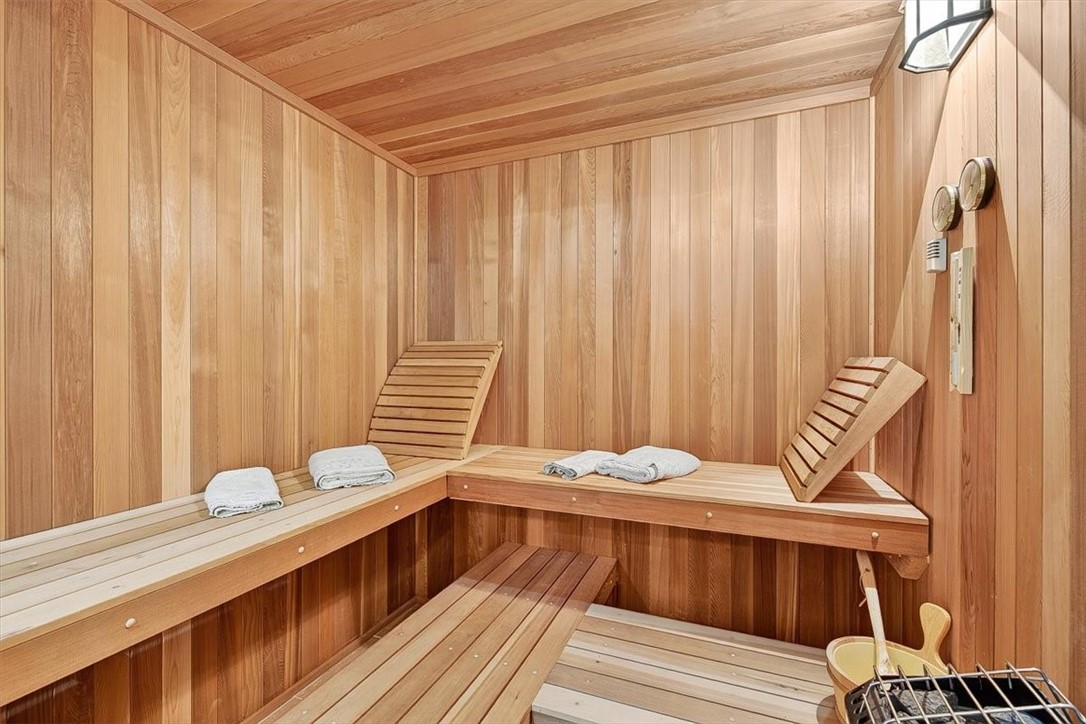 4811 Ocean Dr Property Photo 19