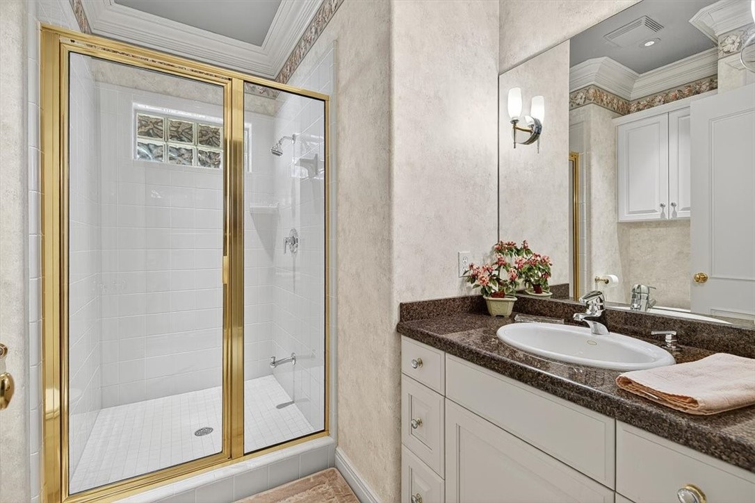 4811 Ocean Dr Property Photo 28