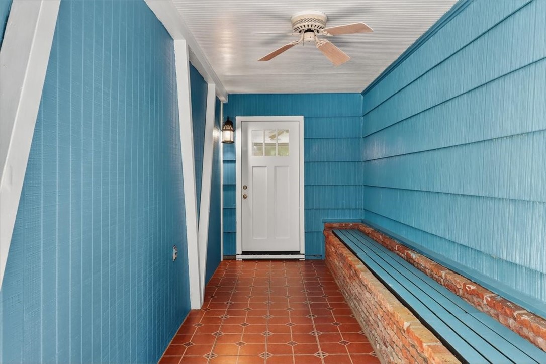 3231 Jamaica Dr Property Photo 3