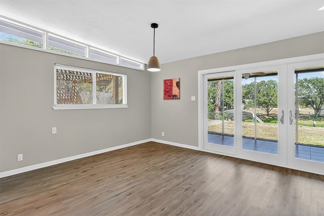 3231 Jamaica Dr Property Photo 10