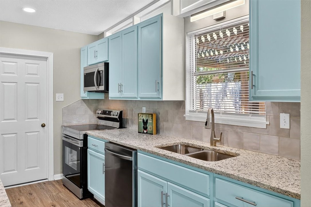 3231 Jamaica Dr Property Photo 12