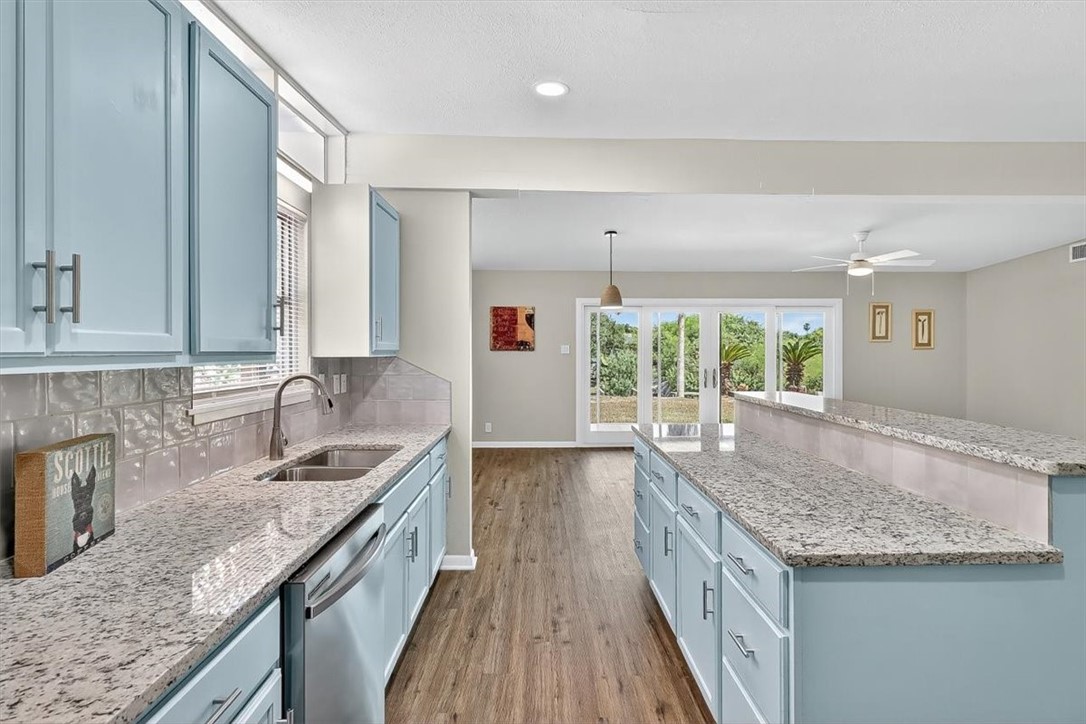 3231 Jamaica Dr Property Photo 14