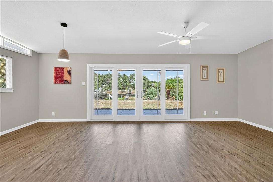 3231 Jamaica Dr Property Photo 18