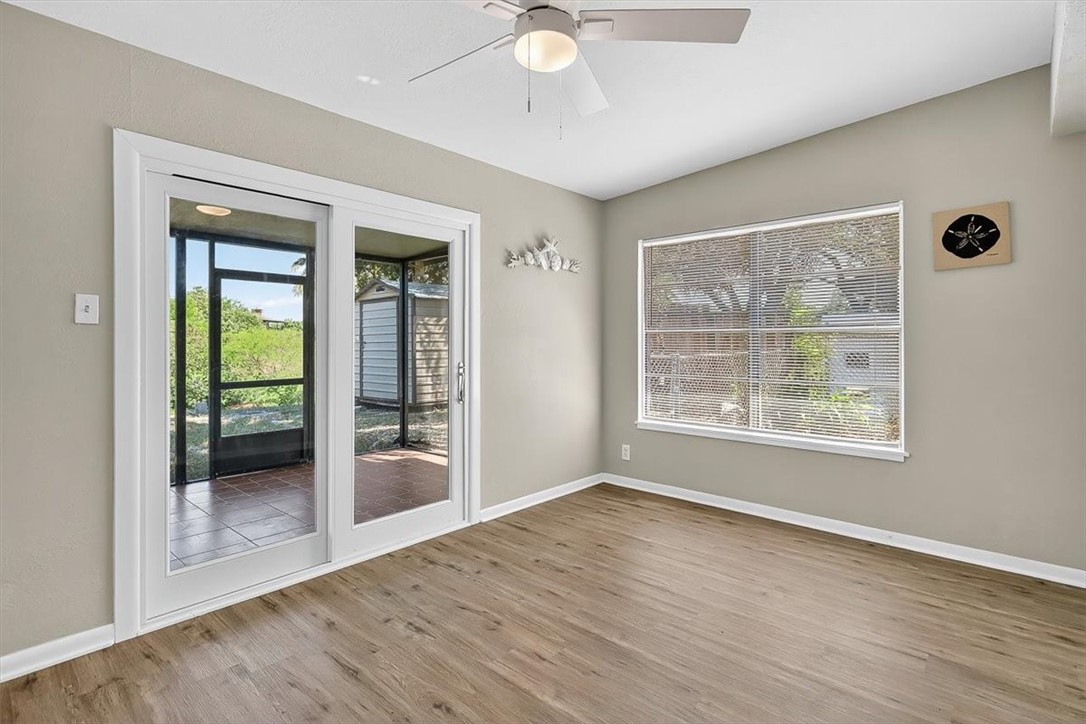 3231 Jamaica Dr Property Photo 20