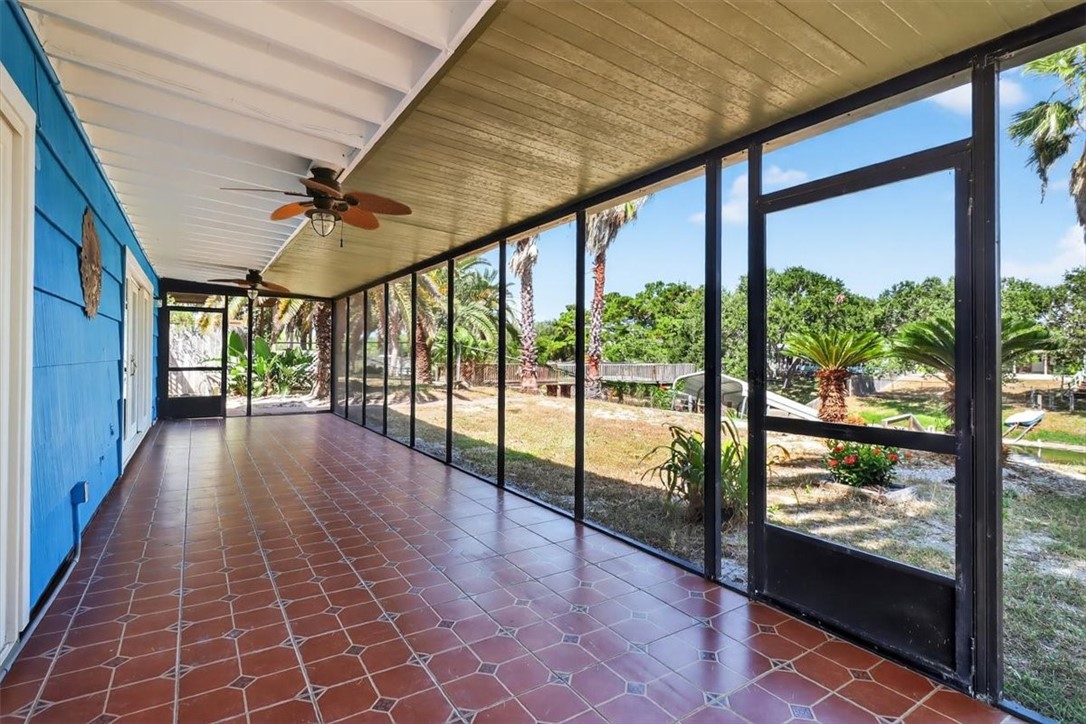 3231 Jamaica Dr Property Photo 23