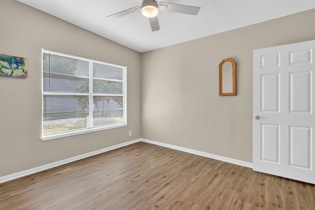 3231 Jamaica Dr Property Photo 26